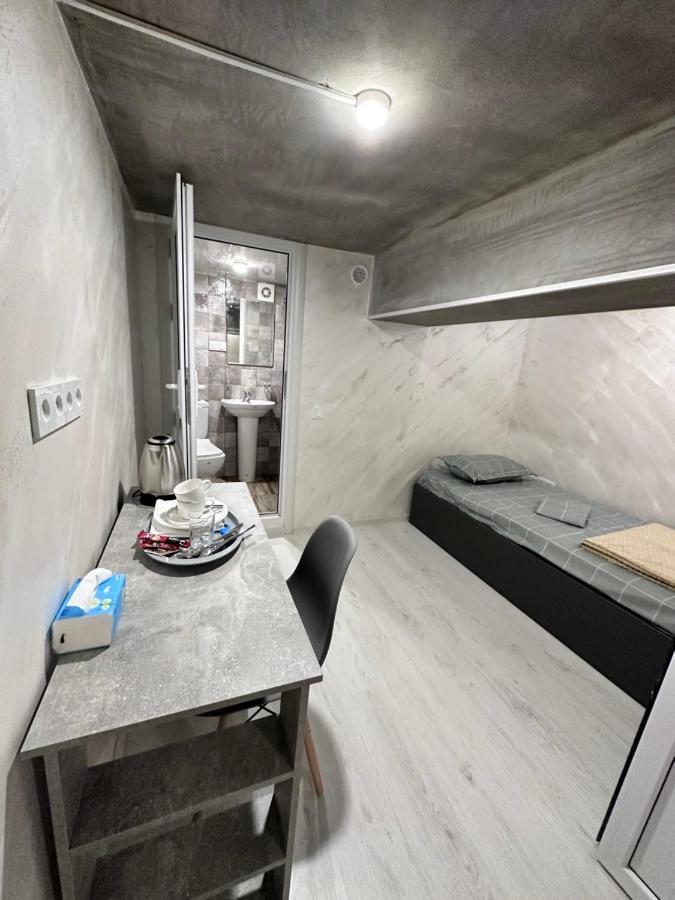 Mandarin Hotel Yerevan Bagian luar foto